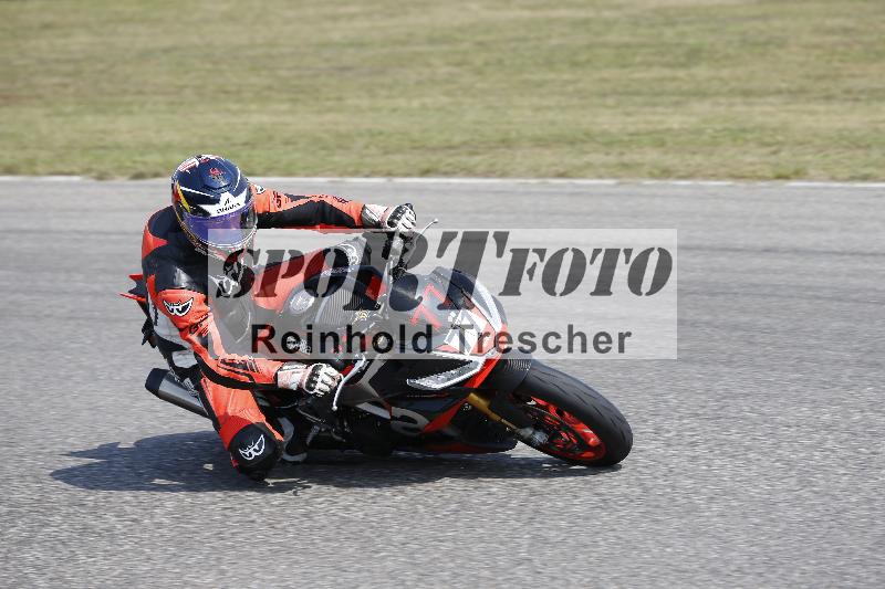 Archiv-2025/49 26.08.2025 Cornu Master School ADR/blau-bleu/77